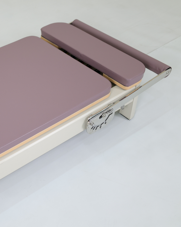Foldable Hue Pilates Reformer Machine in Mauve